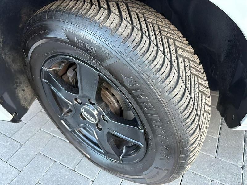 Gebraucht Renault Mégane 101 PS (74 kW) 2013 Weiß Limousine