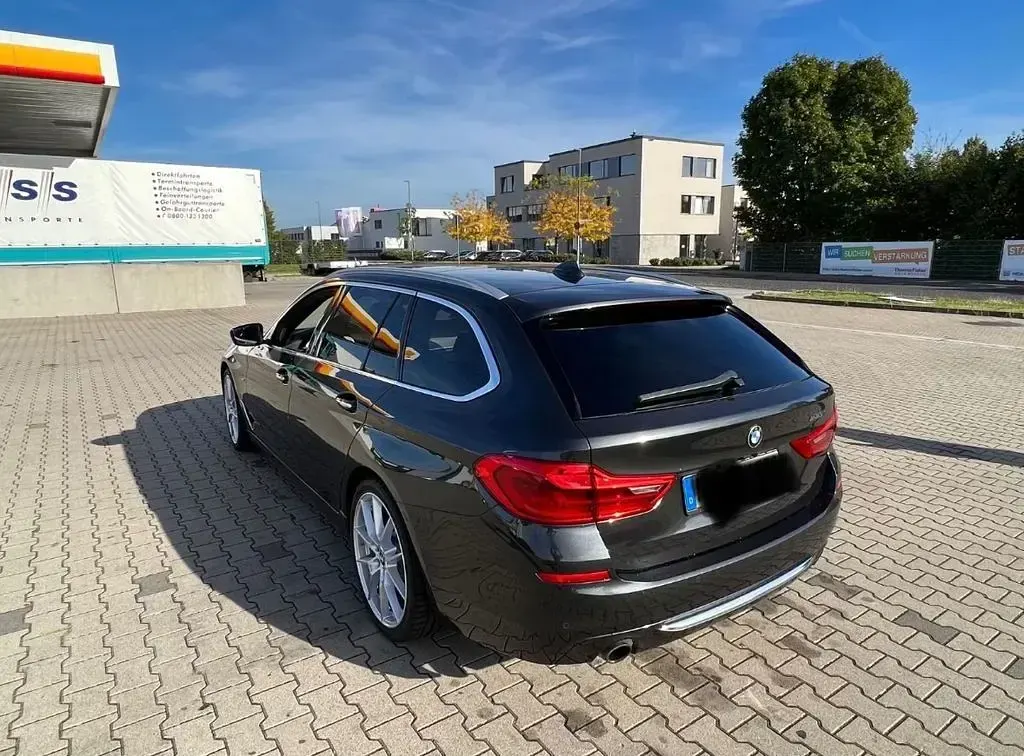 Gebraucht BMW 530 Luxury Line 252 PS (185 kW) 2018 Grau Kombi