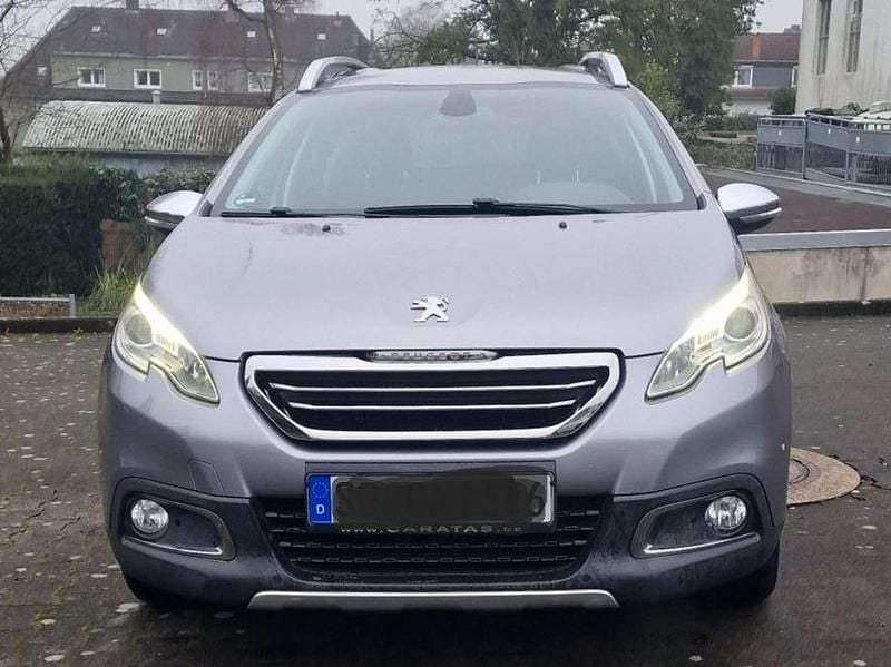 Grau Gebraucht 2015 Peugeot 2008 Allure SUV | 7.250 € (Superpreis) - Bild 1/4