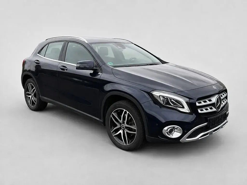 Gebraucht Mercedes GLA220 AMG 184 PS (135 kW) 2018 Blau SUV