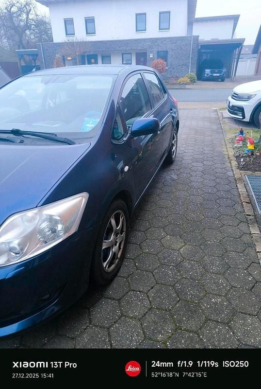 Gebraucht Toyota Auris 124 PS (91 kW) 2008 Blau Kleinwagen