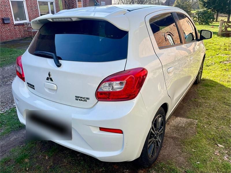 Second-hand Mitsubishi Space Star Edition 80 CP (58 kW) 2018 Alb Hatchback