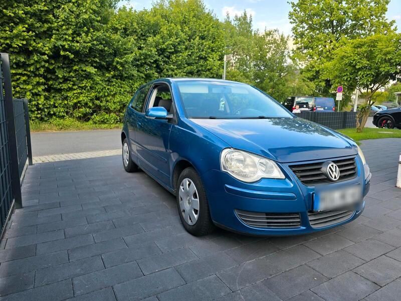 Blau Gebraucht 2005 VW Polo Kleinwagen | 1.000 € - Bild 1/4