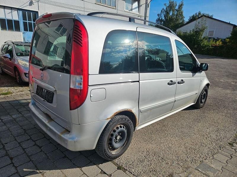 Gebraucht Mercedes Vaneo 91 PS (66 kW) 2003 Silber Van / Kleinbus