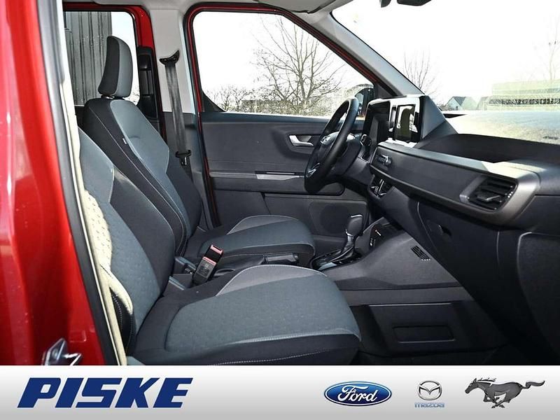 Neu Ford Tourneo Courier Titanium 125 PS (91 kW) 2026 Fantastic red Van / Kleinbus