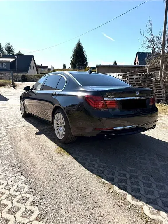 Gebraucht BMW 750L Comfort Edition 449 PS (330 kW) 2012 Schwarz Limousine