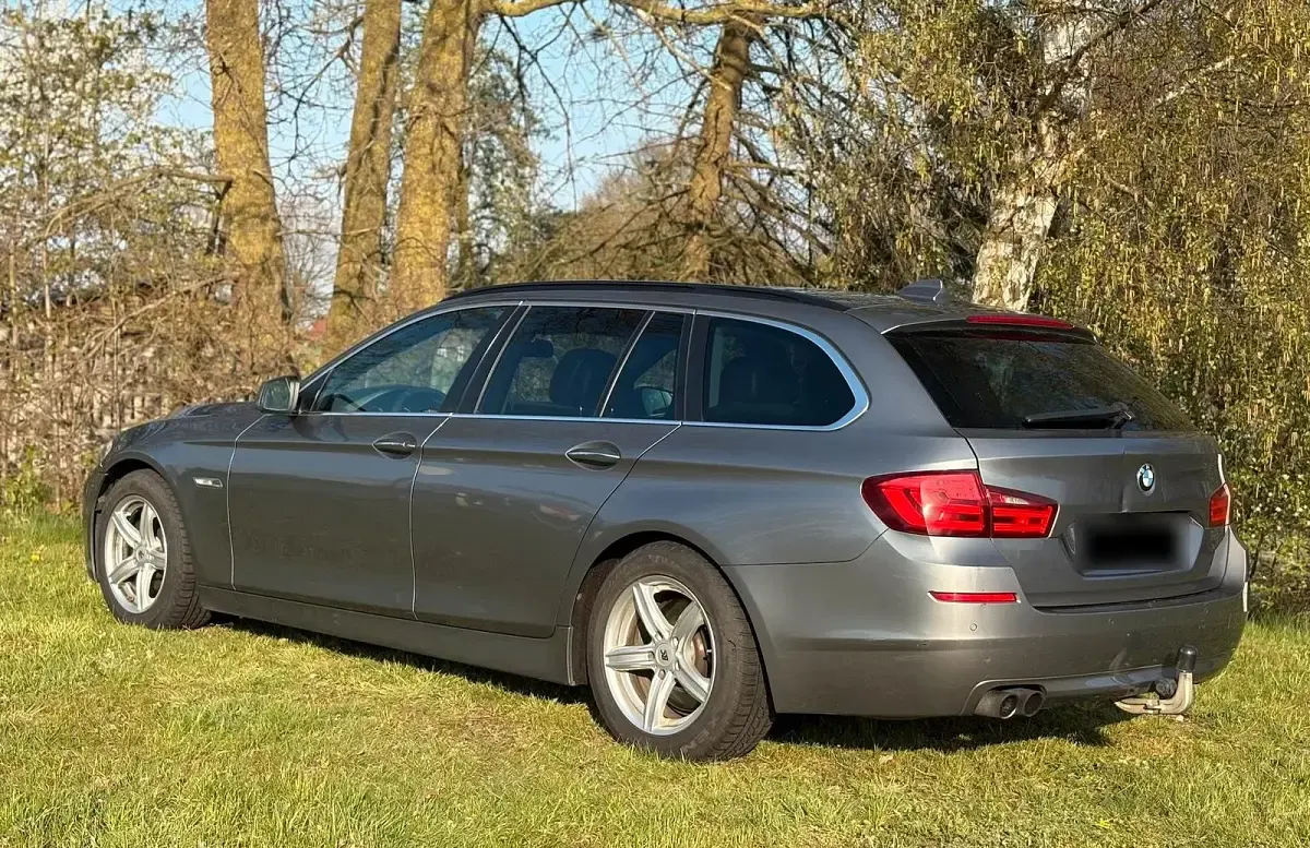 Gebraucht BMW 530 258 PS (189 kW) 2012 Grau Kombi