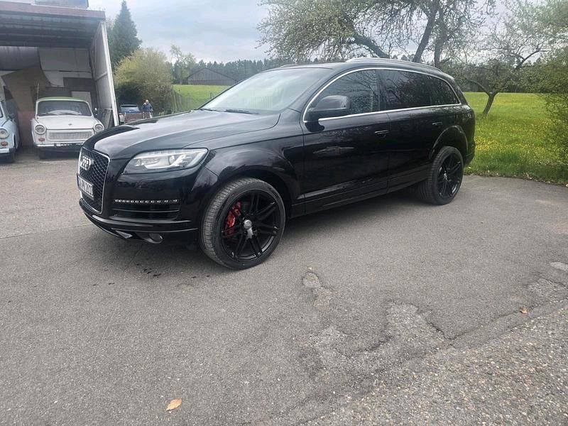 Schwarz Gebraucht 2009 Audi Q7 SUV | 10.499 € - Bild 1/4