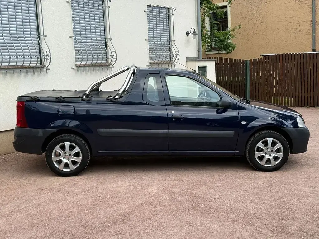 Gebraucht Dacia Pick up 87 PS (63 kW) 2011 Blau Pickup