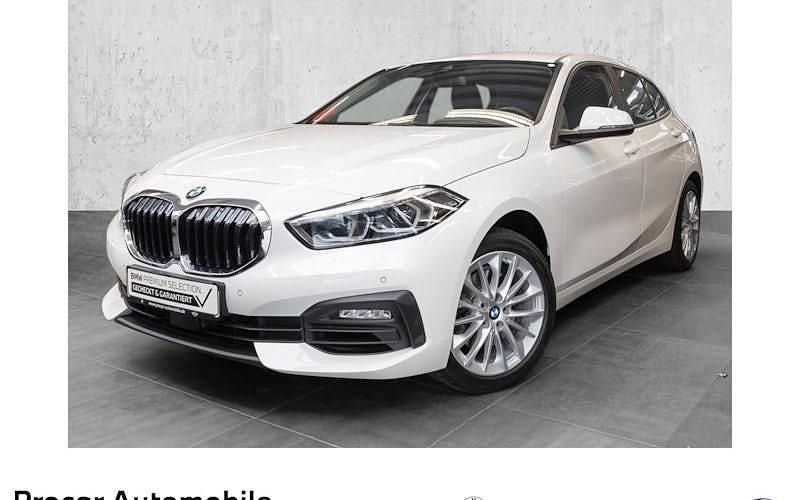 Weiß Gebraucht 2020 BMW 118 Advantage Kleinwagen | 18.490 € (Fairer Preis) - Bild 1/4