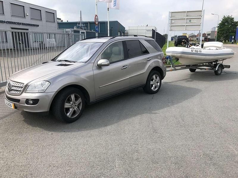 Gebraucht 2006 Mercedes ML420 SUV | 3.900 € - Bild 1/4