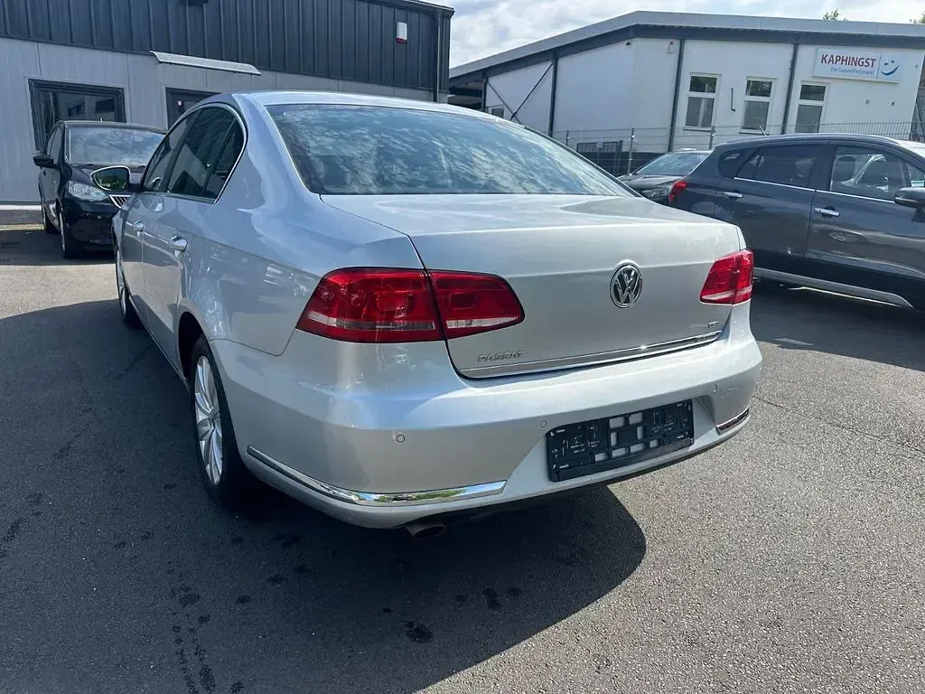 Gebraucht VW Passat Comfortline 122 PS (89 kW) 2013 Limousine