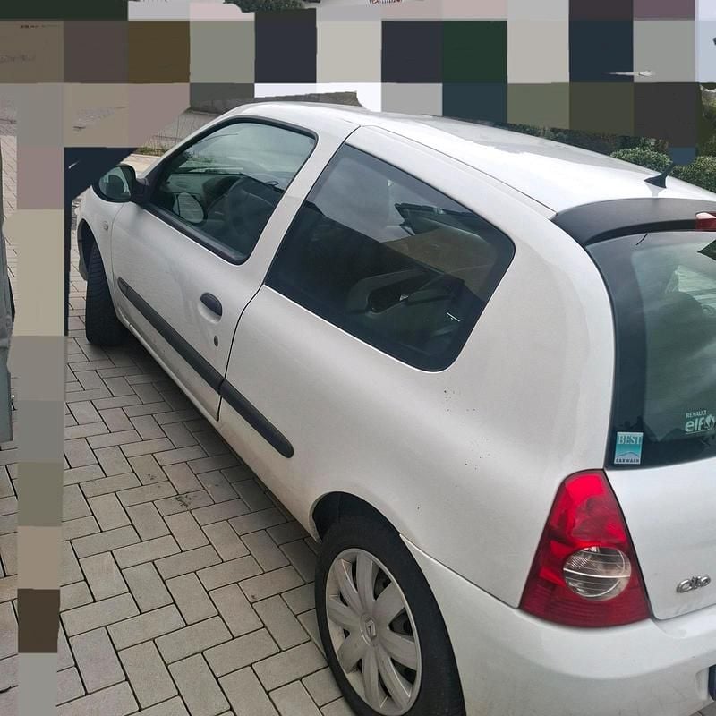 Gebraucht Renault Clio II 58 PS (42 kW) 2009 Kleinwagen