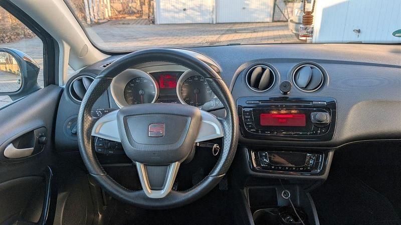 Gebraucht Seat Ibiza SC 105 PS (77 kW) 2011 Schwarz Kleinwagen