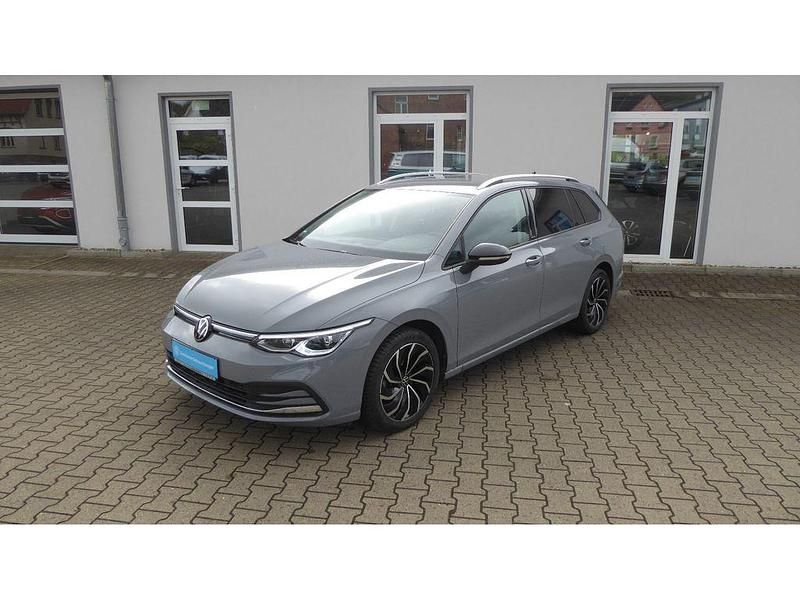 Gebraucht VW Golf VIII Active 110 PS (80 kW) 2023 Andere farbe Kombi