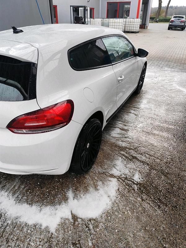 Usata VW Scirocco 200 CV (147 kW) 2009 Bianco Coupé