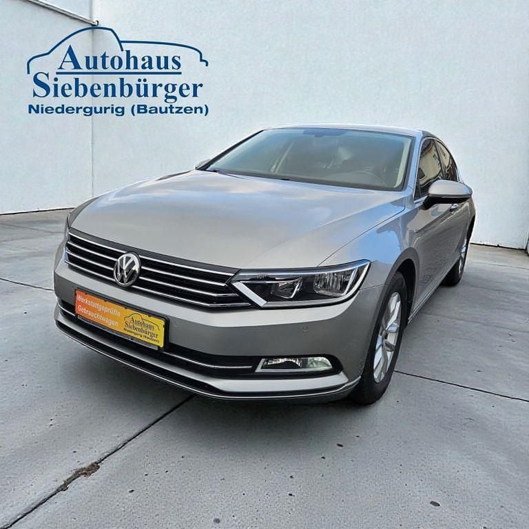 Gebraucht VW Passat Comfortline 150 PS (110 kW) 2015 Tungsten silver metallic Limousine