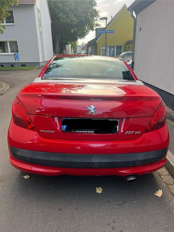 Gebraucht Peugeot 207 109 PS (80 kW) 2008 Rot Cabrio