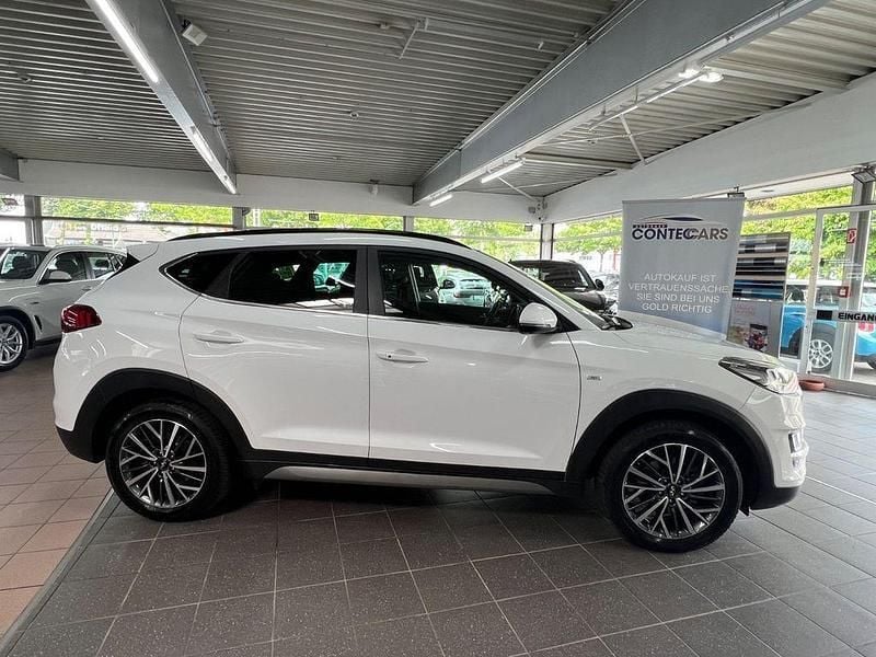 Weiß Gebraucht 2020 Hyundai Tucson Style SUV | 22.690 € (Fairer Preis) - Bild 1/4