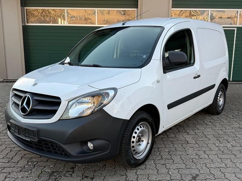 Gebraucht Mercedes Citan 108 80 PS (58 kW) 2020 Weiß Van / Kleinbus