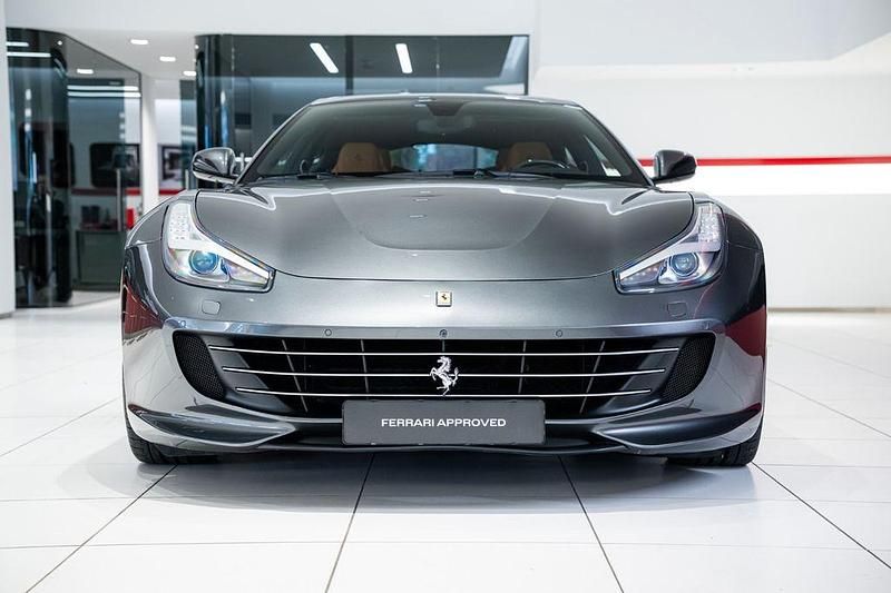 Gebraucht Ferrari GTC4Lusso 610 PS (448 kW) 2018 Grau Kombi