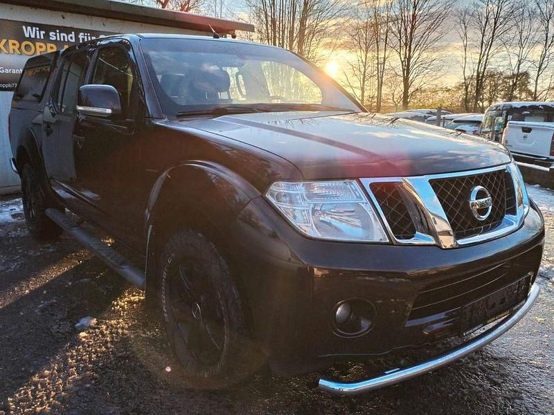 Schwarz Gebraucht 2011 Nissan Navara SE Abholung | 11.999 € (Etwas zu teuer) - Bild 1/4