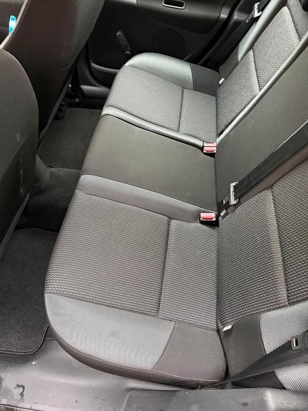 Gebraucht Peugeot 207 95 PS (69 kW) 2012 Grau Kleinwagen