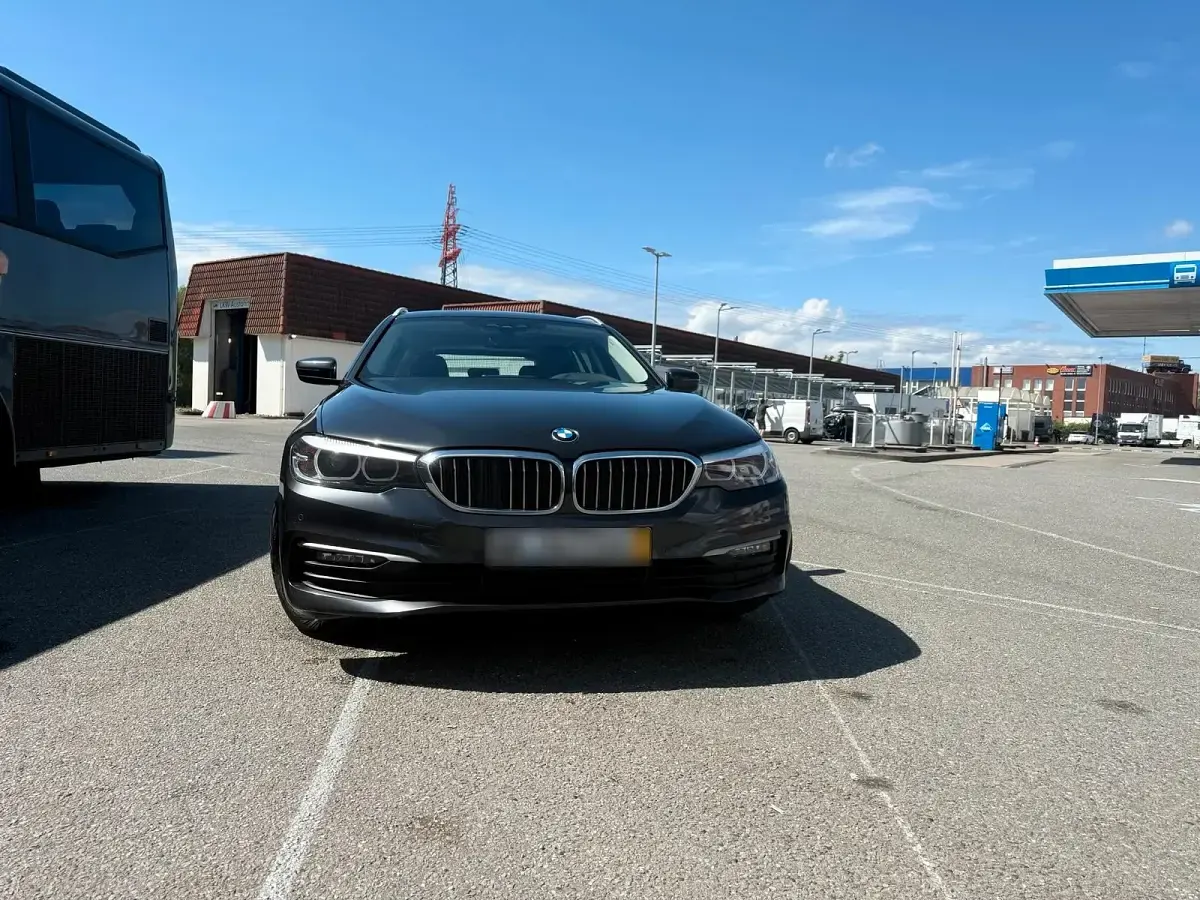 Gebraucht BMW 520 190 PS (139 kW) 2019 Schwarz Limousine