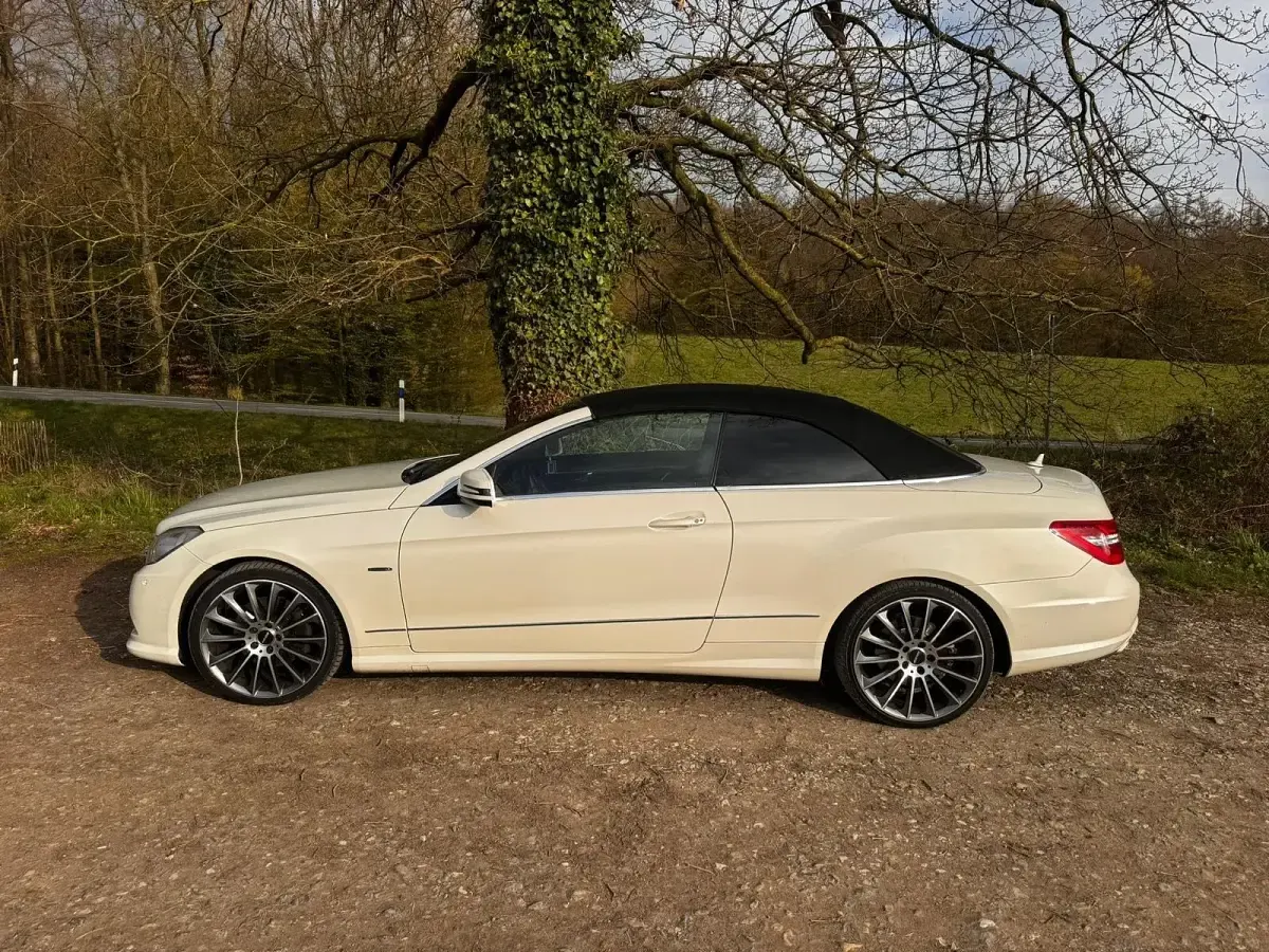 Gebraucht Mercedes E350 231 PS (169 kW) 2010 Weiß Cabrio