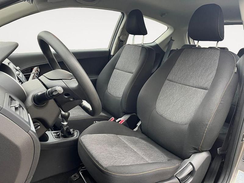 Gebraucht Kia Picanto Edition 7 67 PS (49 kW) 2015 Silber Kleinwagen