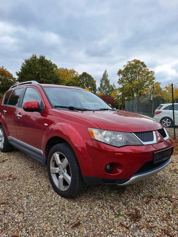 Rot Gebraucht 2008 Mitsubishi Outlander SUV | 4.999 € (Superpreis) - Bild 1/4