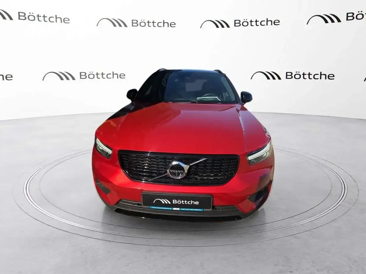Gebraucht Volvo XC40 R-Design 190 PS (139 kW) 2019 Fusion red / metallic SUV