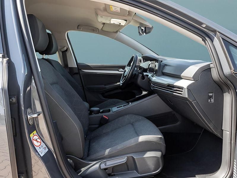 Używany VW Golf VIII 150 KM (110 kW) 2022 Szary Kombi