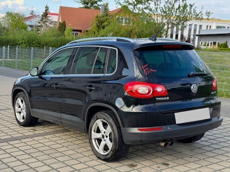 Schwarz Gebraucht 2009 VW Tiguan Sportline SUV | 5.850 € (Fairer Preis) - Bild 1/4