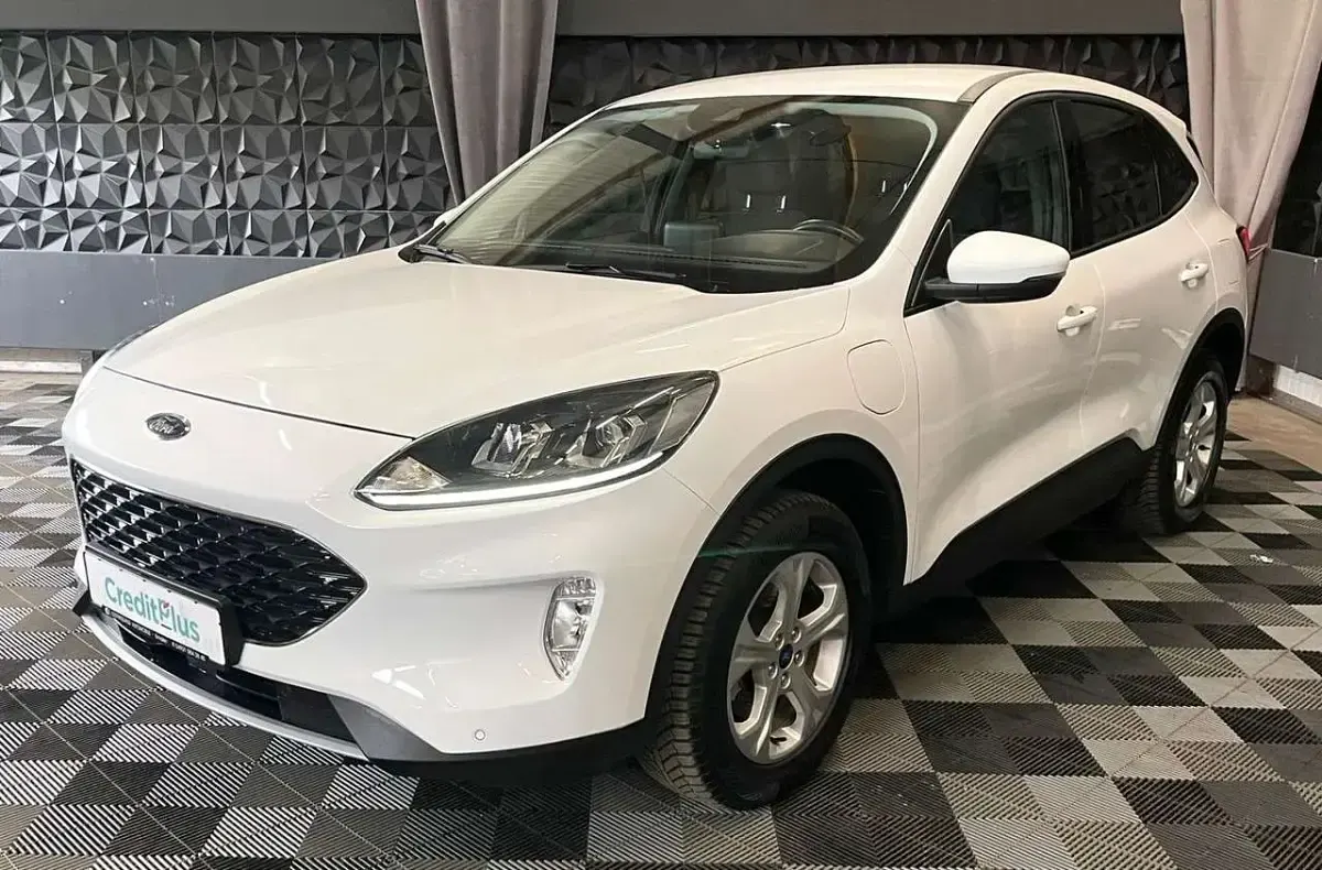 Gebraucht Ford Kuga Cool & Connect 152 PS (111 kW) 2022 Weiß SUV
