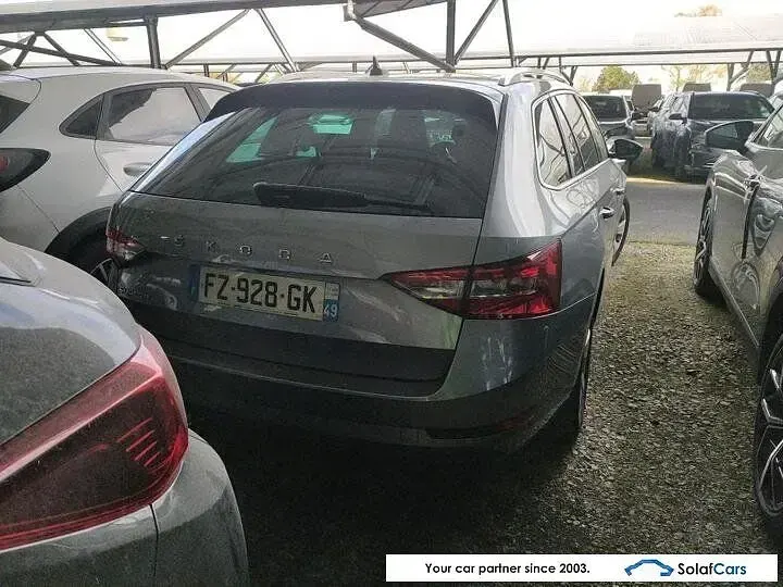 Gebraucht Skoda Superb 150 PS (110 kW) 2021 Grau Limousine