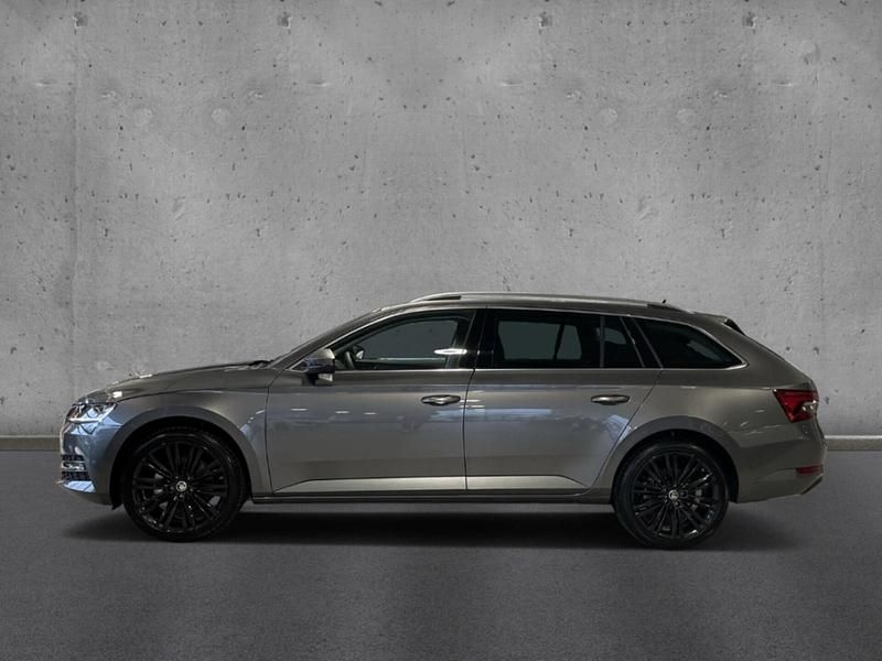 Gebraucht Skoda Superb Style 150 PS (110 kW) 2024 Grau Kombi