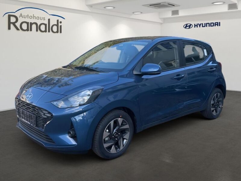 Blau Neu 2025 Hyundai i10 Trend Kleinwagen | 18.290 € (Fairer Preis) - Bild 1/4