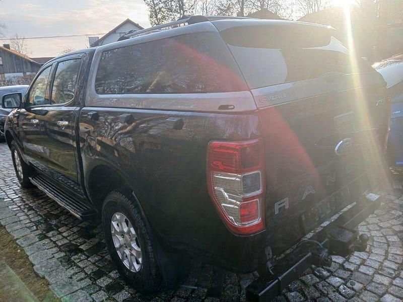 Gebraucht Ford Ranger XLT 160 PS (117 kW) 2016 Schwarz Pickup