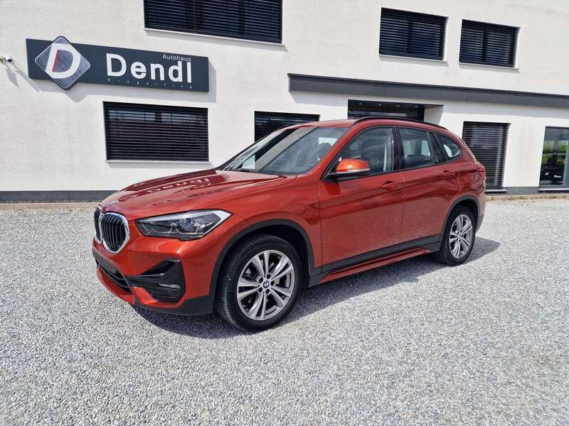 Sunset orange metallic Gebraucht 2019 BMW X1 Sport Line SUV | 22.600 € (Fairer Preis) - Bild 1/4