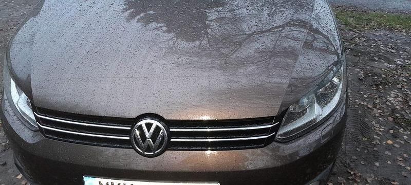 Gebraucht VW Touran Cup 105 PS (77 kW) 2015 Braun Van / Kleinbus