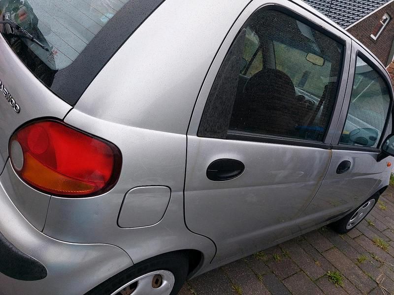 Grau Gebraucht 2000 Chevrolet Matiz Kleinwagen | 700 € - Bild 1/4