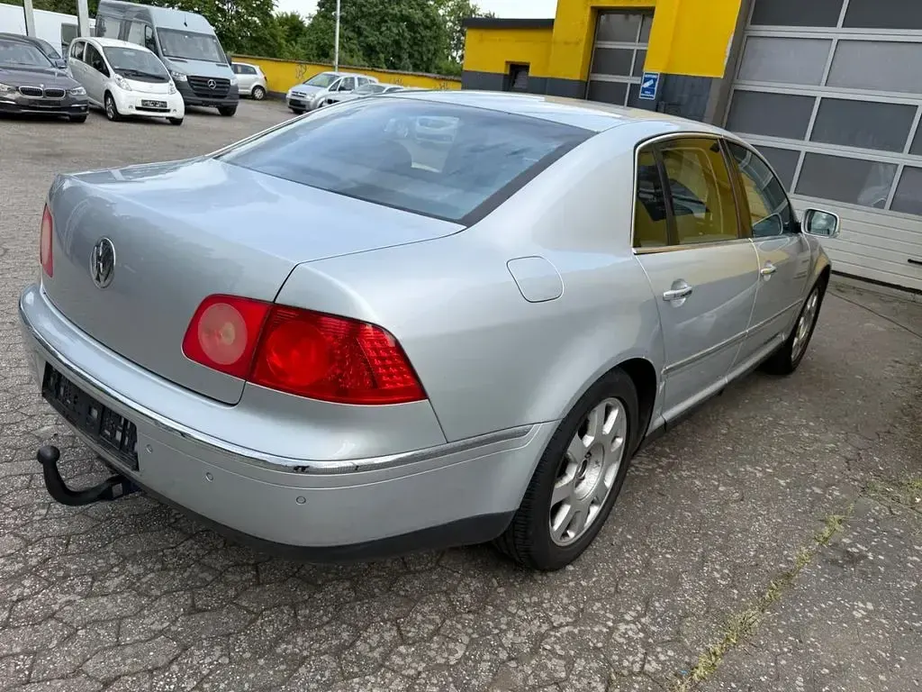 Gebraucht VW Phaeton 230 PS (169 kW) 2003 Grau Limousine