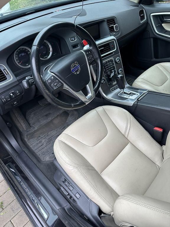 Gebraucht Volvo S60 Summum 329 PS (241 kW) 2010 Schwarz Limousine