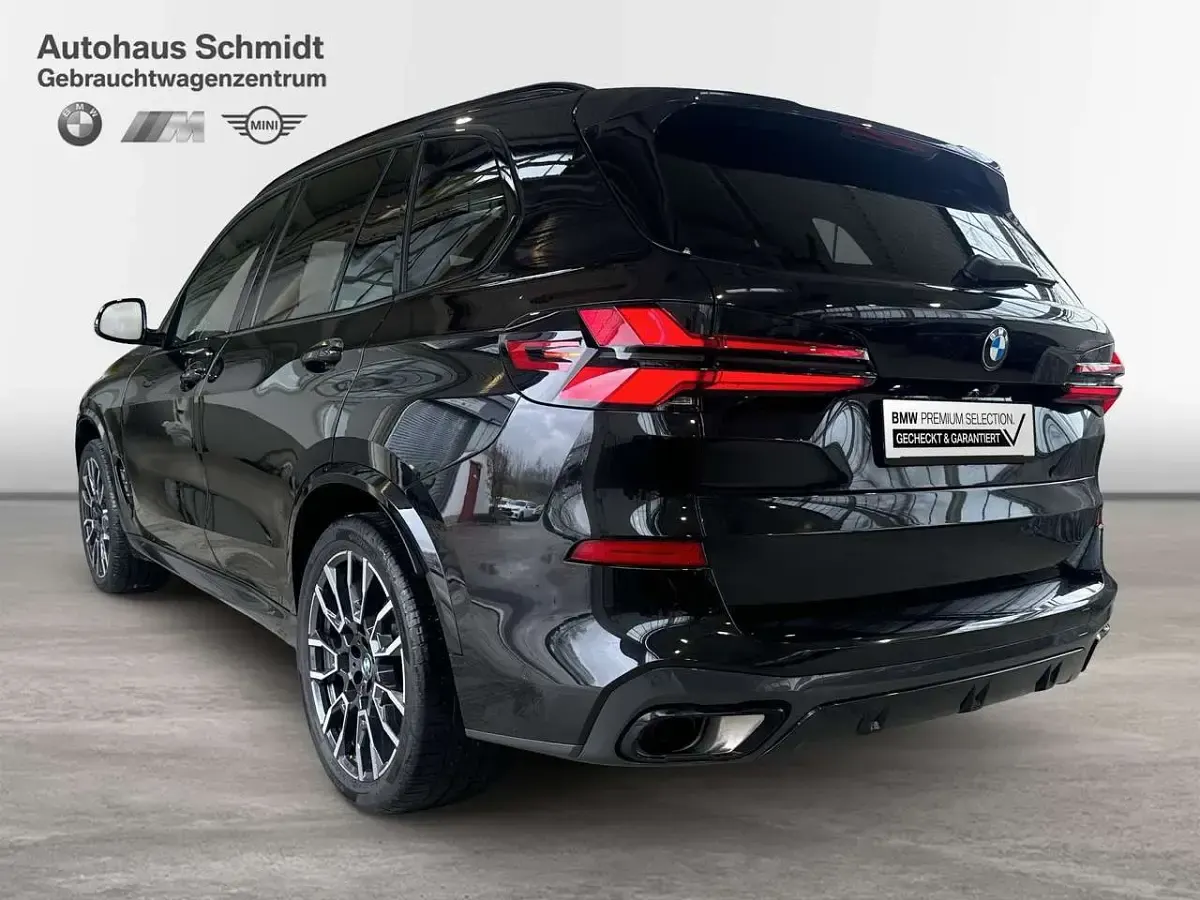 Gebraucht BMW X5 M Sport 340 PS (250 kW) 2024 Saphirschwarz SUV