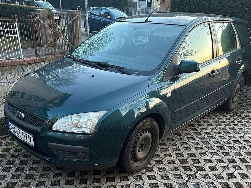 Gebraucht Ford Focus Style 116 PS (85 kW) 2007 Grün Limousine