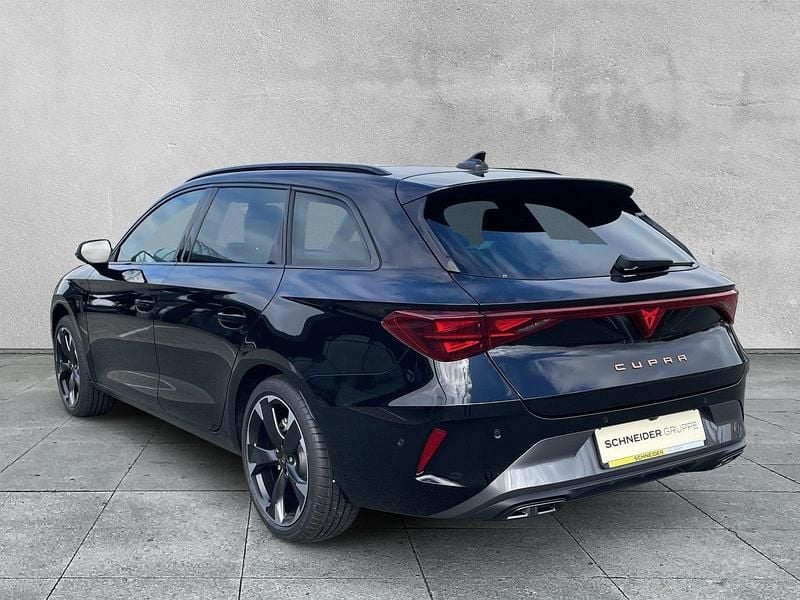 Neu Cupra Leon 150 PS (110 kW) 2025 Schwarz Kombi