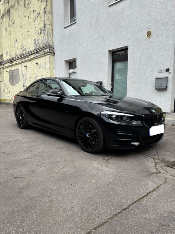 Schwarz Gebraucht 2018 BMW M240 M Sport Coupé | 35.490 € (Fairer Preis) - Bild 1/4