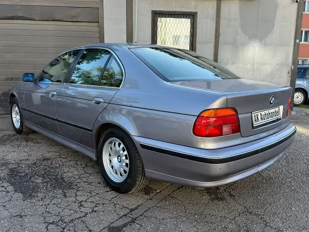 Gebraucht BMW 528 193 PS (141 kW) 1998 Grau Limousine