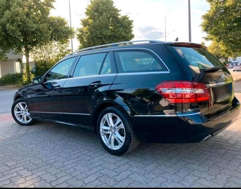 Gebraucht Mercedes E300 Avantgarde 231 PS (169 kW) 2010 Schwarz Kombi